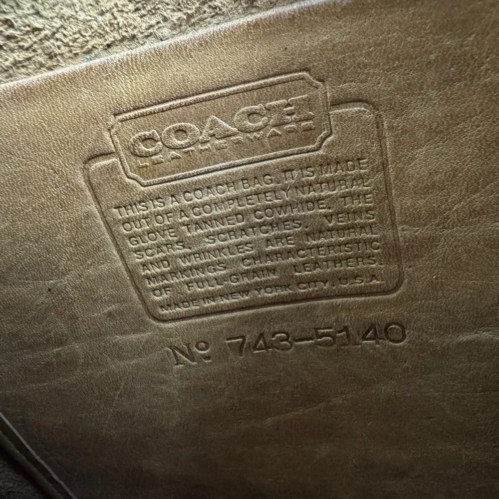 Vtg Coach NYC 5140 Standard Clutch Wristlet Shoulder Bag Pre-1994 British‎ Tan